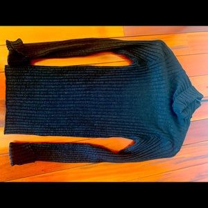 Black dressy Turtle Neck.size small (4-6)